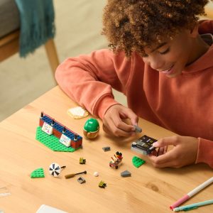 Squishmallows Avery’s Ball Game Building Set